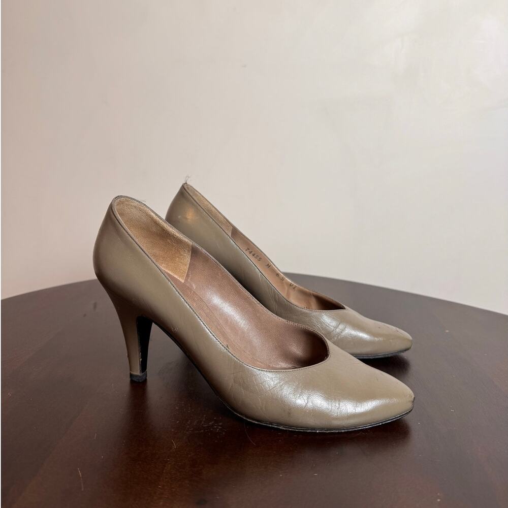 YSL Vintage Pointed Toe Pumps - Size 6.5